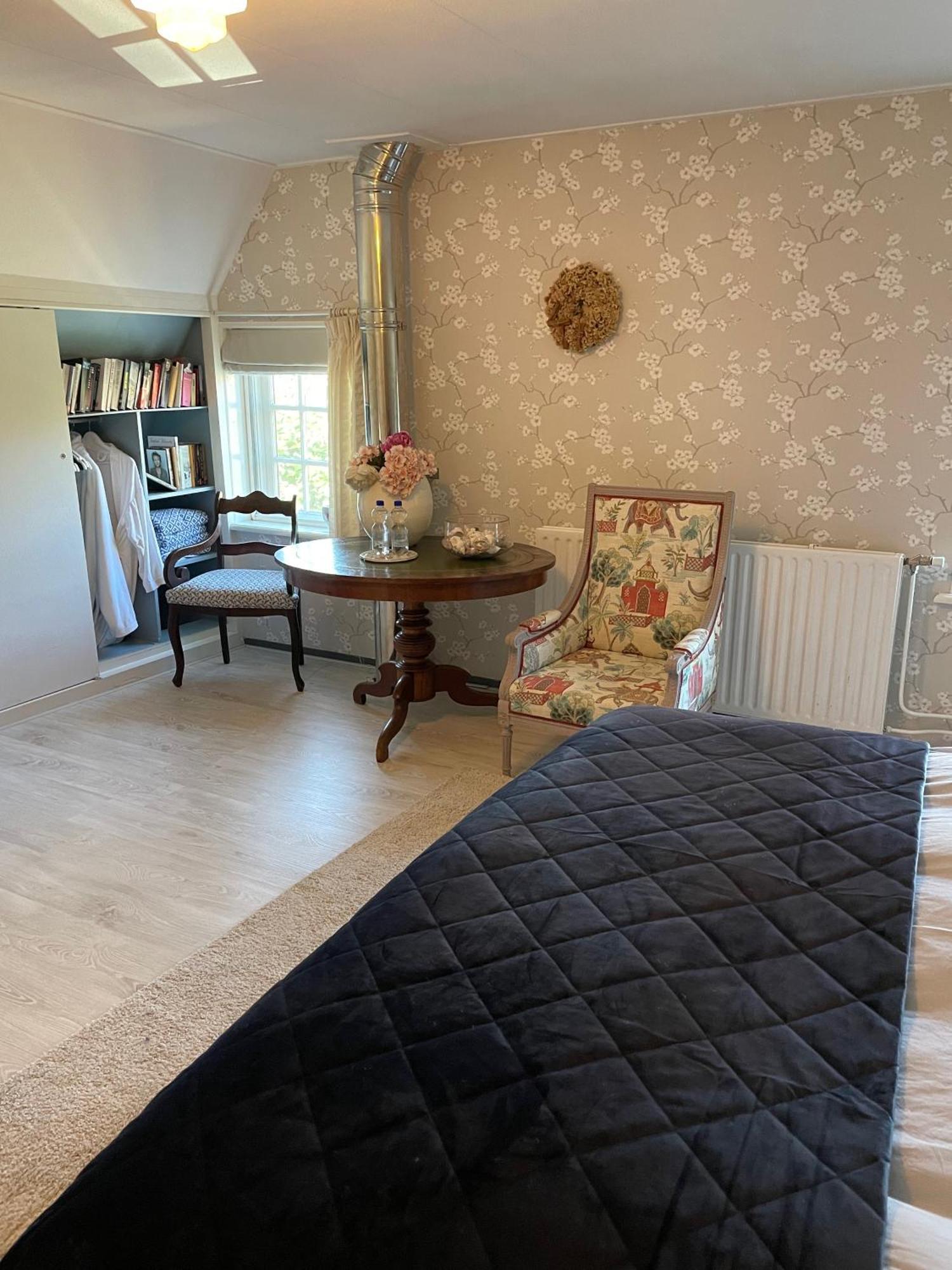 TERP WONING bij Schiermonnikoog Op de Terp Noordoost Friesland Appartement Ee Buitenkant foto